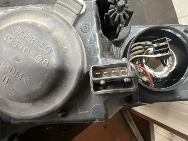 bontott OPEL VECTRA B Bal Fényszóró