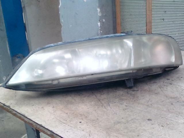 bontott OPEL VECTRA B Bal Fényszóró