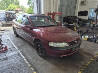 bontott OPEL VECTRA B Bal Fényszóró