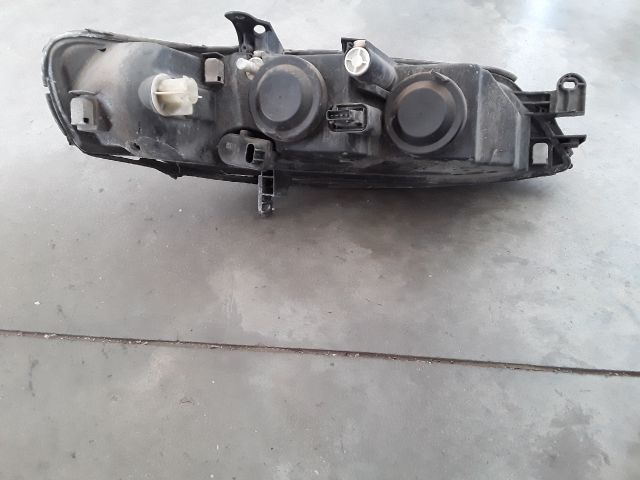 bontott OPEL VECTRA B Bal Fényszóró