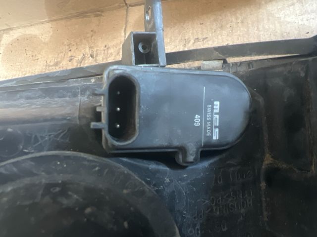 bontott OPEL VECTRA B Bal Fényszóró