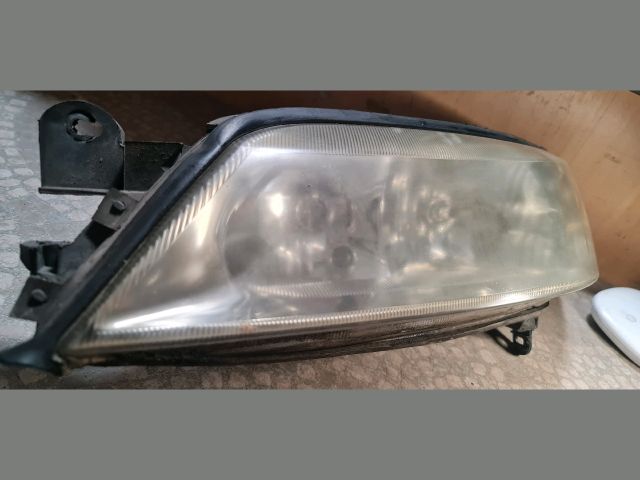 bontott OPEL VECTRA B Bal Fényszóró