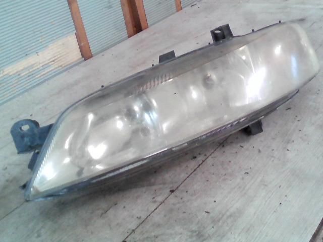 bontott OPEL VECTRA B Bal Fényszóró