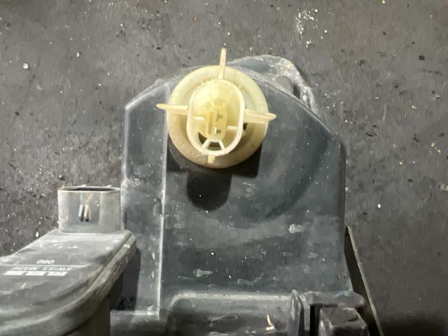 bontott OPEL VECTRA B Bal Fényszóró