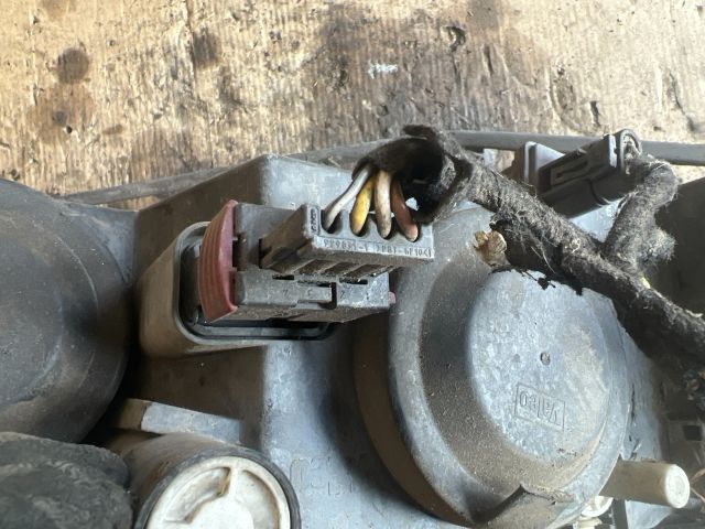 bontott OPEL VECTRA B Bal Fényszóró