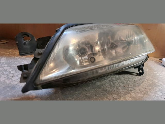 bontott OPEL VECTRA B Bal Fényszóró