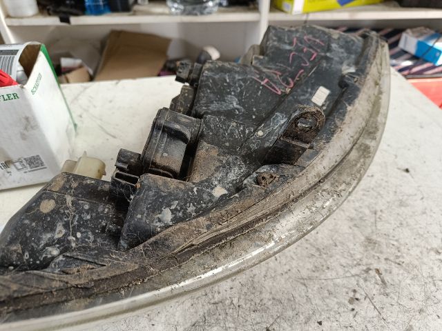 bontott OPEL VECTRA B Bal Fényszóró