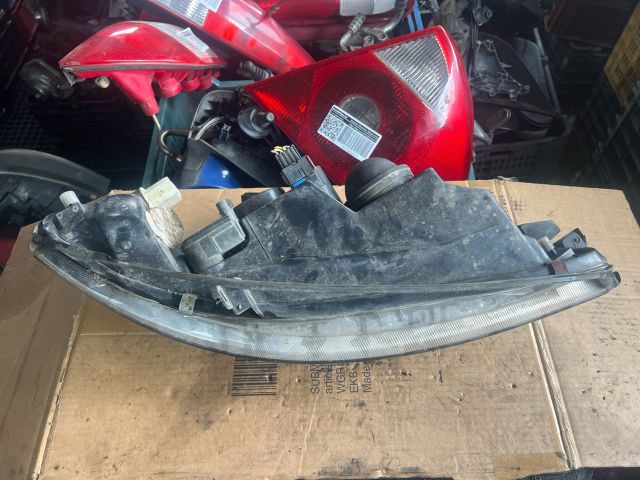 bontott OPEL VECTRA B Bal Fényszóró