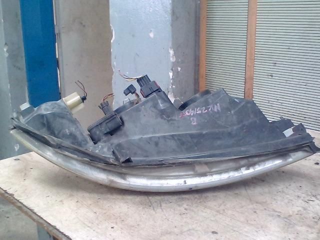 bontott OPEL VECTRA B Bal Fényszóró