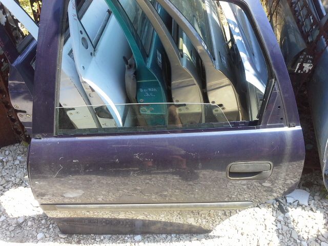 bontott OPEL VECTRA B Bal hátsó Ablak