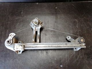 bontott OPEL VECTRA B Bal hátsó Ablakemelő Szerkezet (Mechanikus)