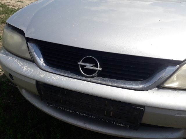 bontott OPEL VECTRA B Bal hátsó Ajtó Kárpit