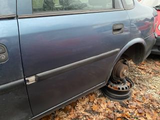 bontott OPEL VECTRA B Bal hátsó Ajtó (Üres lemez)
