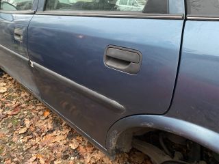 bontott OPEL VECTRA B Bal hátsó Ajtó (Üres lemez)