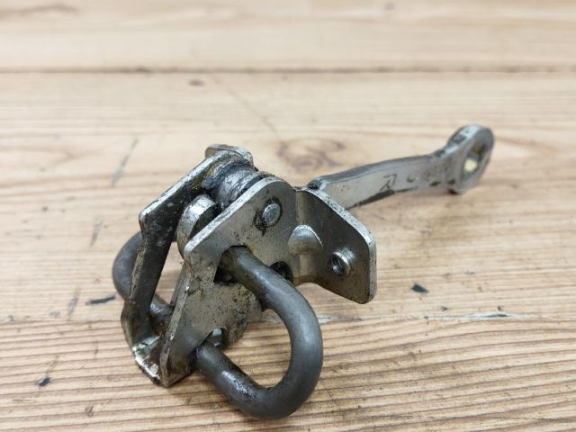 bontott OPEL VECTRA B Bal hátsó Ajtóhatároló