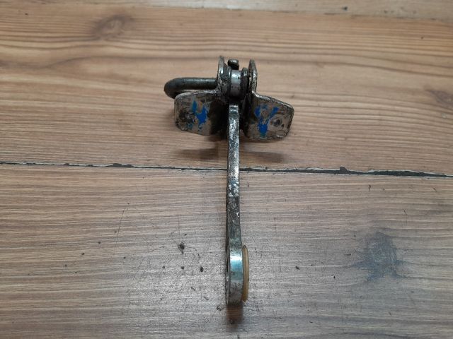 bontott OPEL VECTRA B Bal hátsó Ajtóhatároló