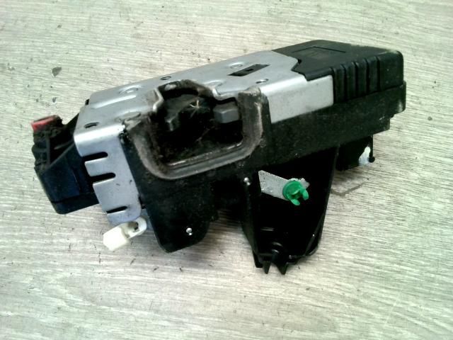 bontott OPEL VECTRA B Bal hátsó Ajtózár