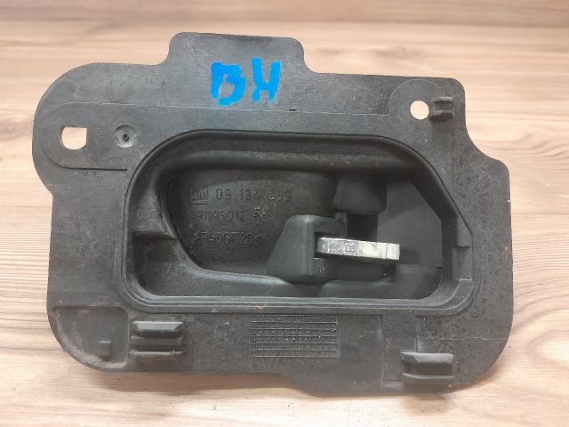 bontott OPEL VECTRA B Bal hátsó Belső Kilincs