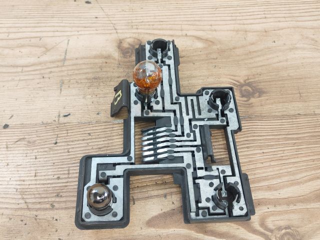 bontott OPEL VECTRA B Bal Hátsó Lámpa Foglalat