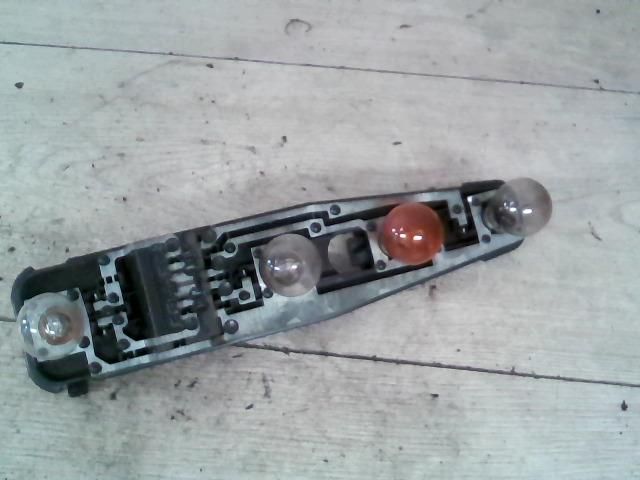 bontott OPEL VECTRA B Bal Hátsó Lámpa Foglalat