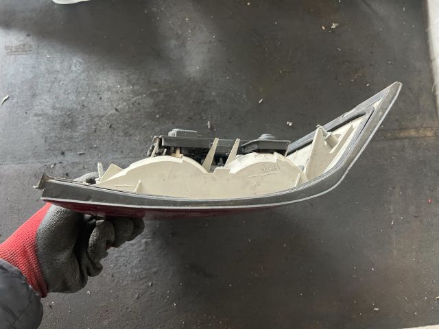 bontott OPEL VECTRA B Bal Hátsó Lámpa