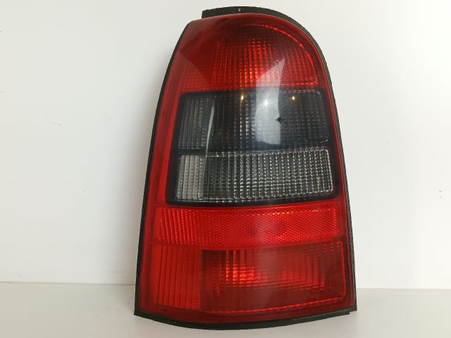 bontott OPEL VECTRA B Bal Hátsó Lámpa