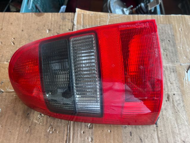 bontott OPEL VECTRA B Bal Hátsó Lámpa