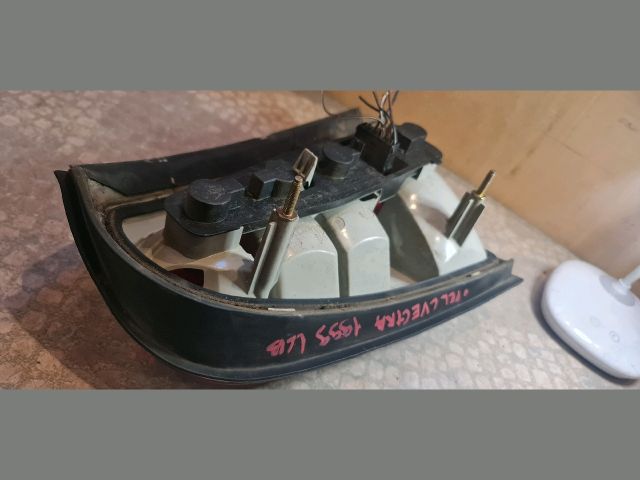 bontott OPEL VECTRA B Bal Hátsó Lámpa