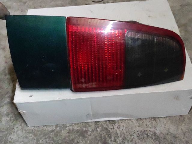 bontott OPEL VECTRA B Bal Hátsó Lámpa