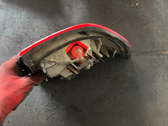 bontott OPEL VECTRA B Bal Hátsó Lámpa