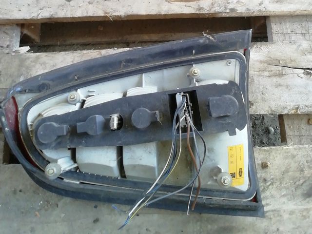 bontott OPEL VECTRA B Bal Hátsó Lámpa