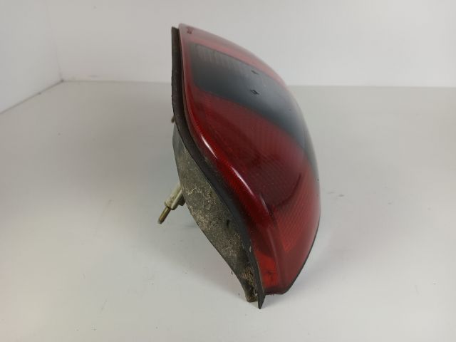 bontott OPEL VECTRA B Bal Hátsó Lámpa