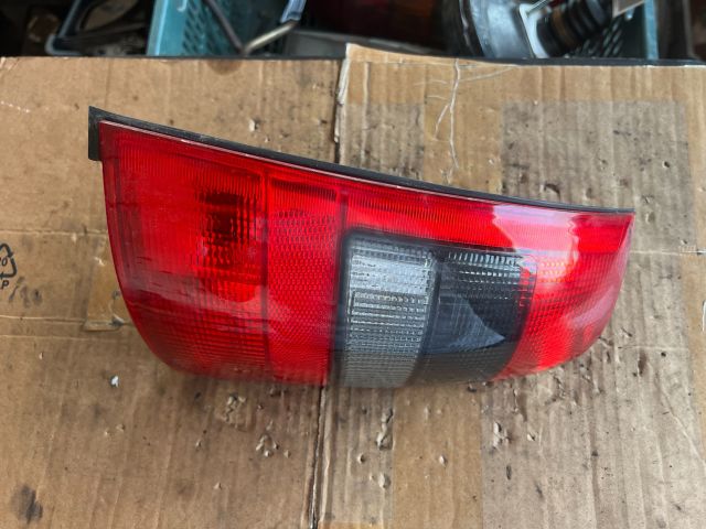 bontott OPEL VECTRA B Bal Hátsó Lámpa