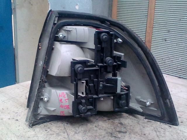 bontott OPEL VECTRA B Bal Hátsó Lámpa