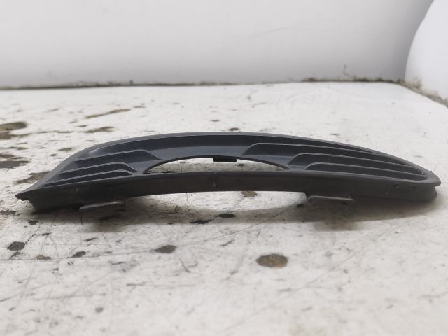 bontott OPEL VECTRA B Bal Ködfényszóró Lámpakeret