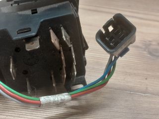 bontott OPEL VECTRA B Bal Kormánykapcsoló Irányjelző (Tempomatos)