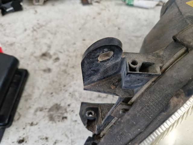 bontott OPEL VECTRA B Bal Xenon Fényszóró