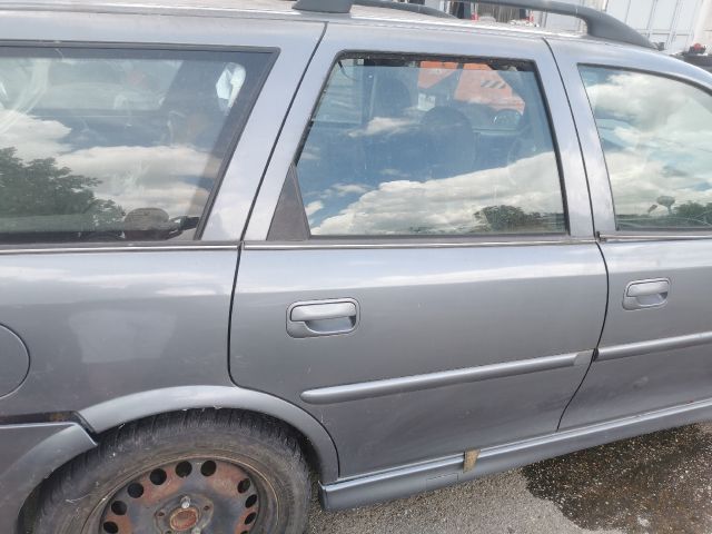 bontott OPEL VECTRA B Csomagtérajtó (Részeivel)