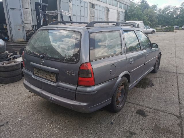 bontott OPEL VECTRA B Csomagtérajtó (Részeivel)