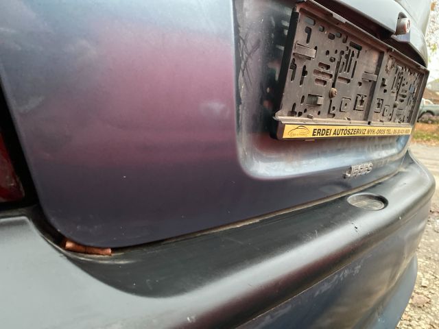 bontott OPEL VECTRA B Csomagtérajtó (Üres lemez)
