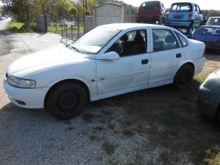 bontott OPEL VECTRA B Csomagtérajtó (Üres lemez)