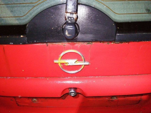 bontott OPEL VECTRA B Csomagtérajtó (Üres lemez)