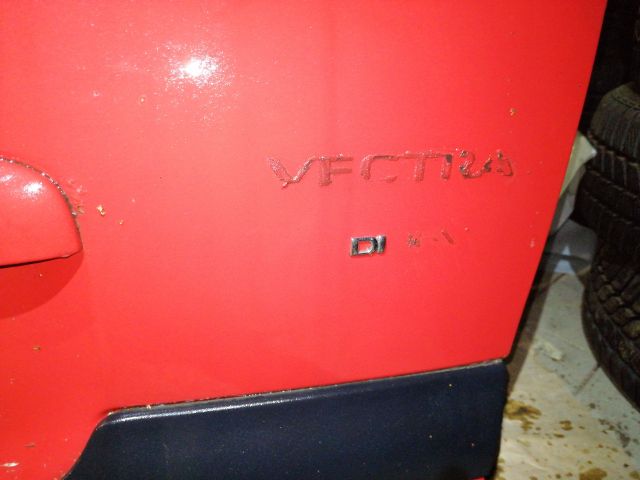 bontott OPEL VECTRA B Csomagtérajtó (Üres lemez)