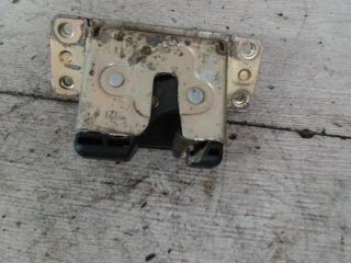 bontott OPEL VECTRA B Csomagtérajtó Zárszerkezet