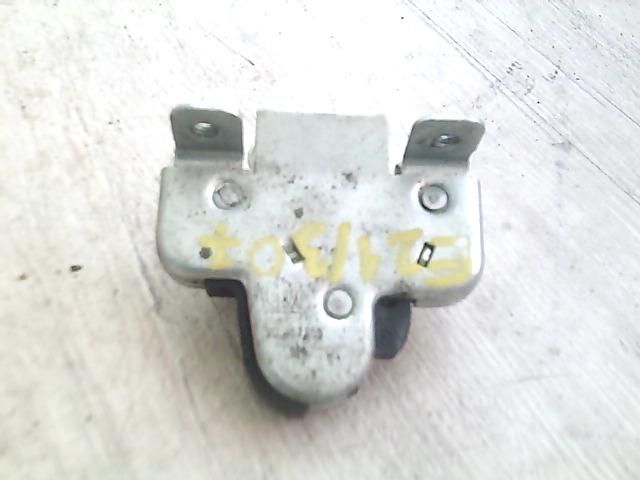 bontott OPEL VECTRA B Csomagtérajtó Zárszerkezet