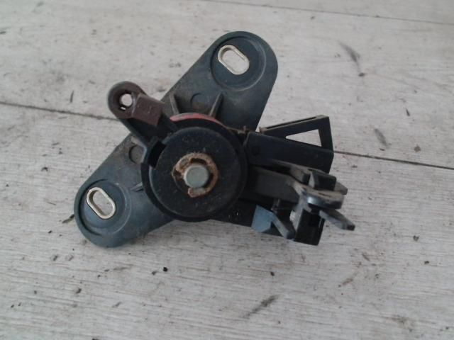 bontott OPEL VECTRA B Csomagtérajtó Zárszerkezet