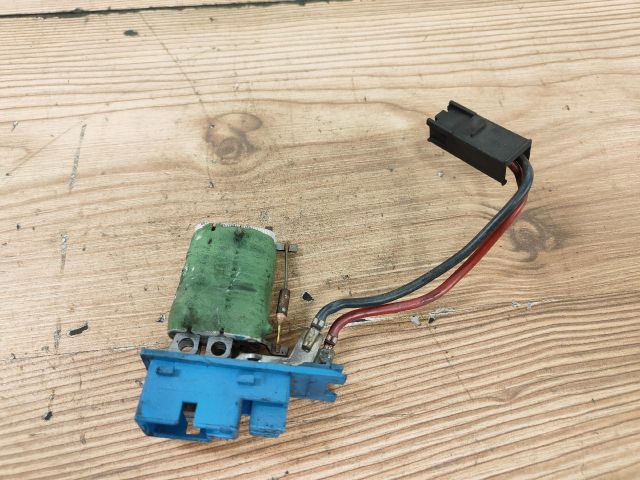 bontott OPEL VECTRA B Előtét Ellenállás Fűtőmotor