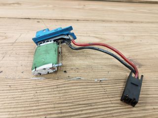 bontott OPEL VECTRA B Előtét Ellenállás Fűtőmotor