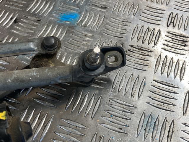 bontott OPEL VECTRA B Első Ablaktörlő Szerkezet Motorral