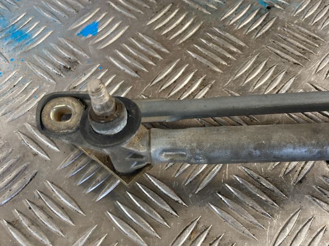 bontott OPEL VECTRA B Első Ablaktörlő Szerkezet Motorral